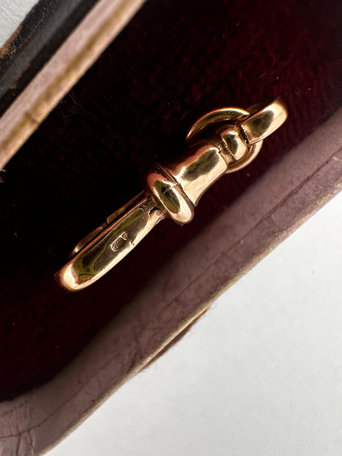 Vintage 9ct Rose Gold dog clip