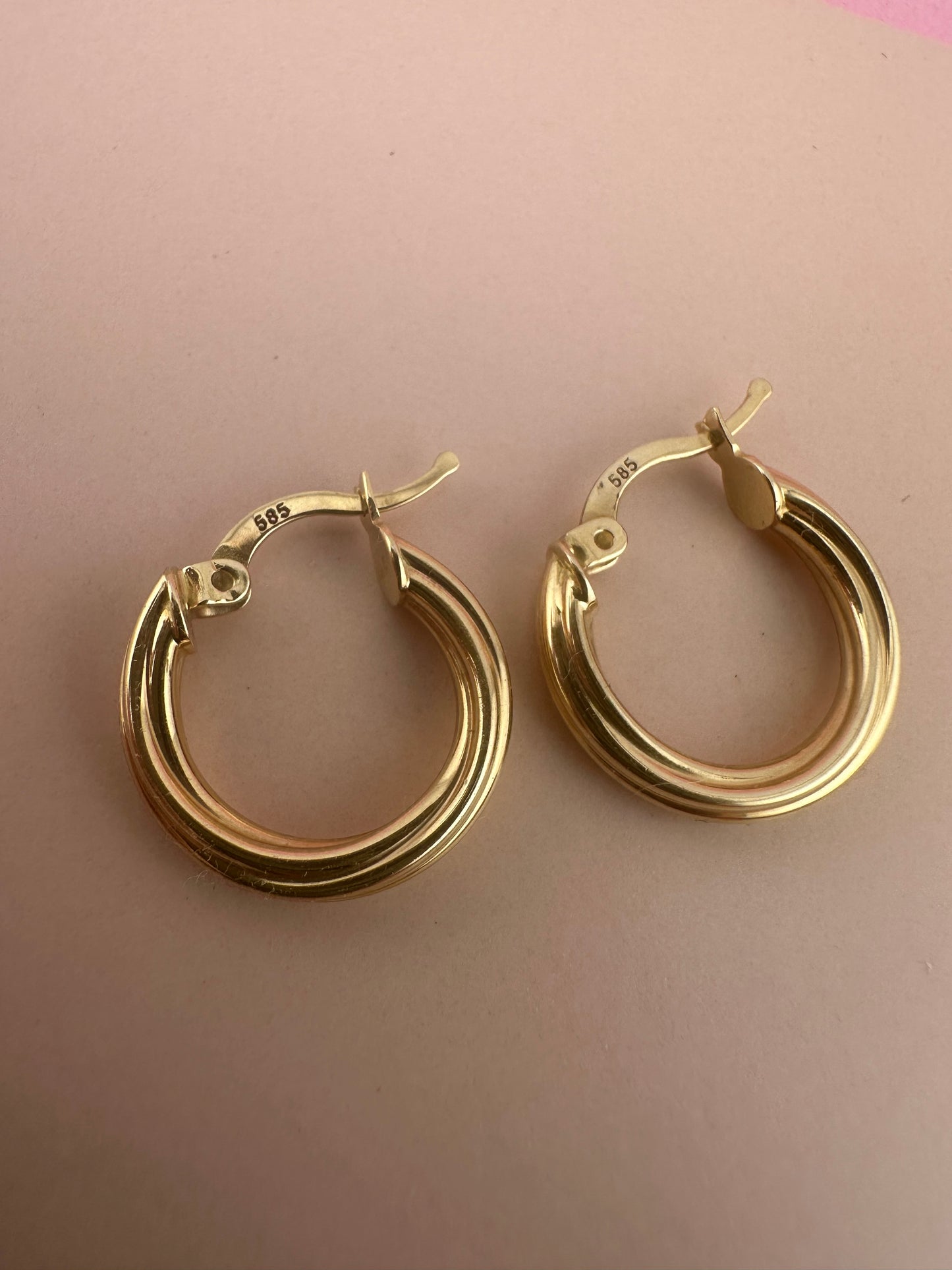 Vintage 14ct gold Round twist hoops