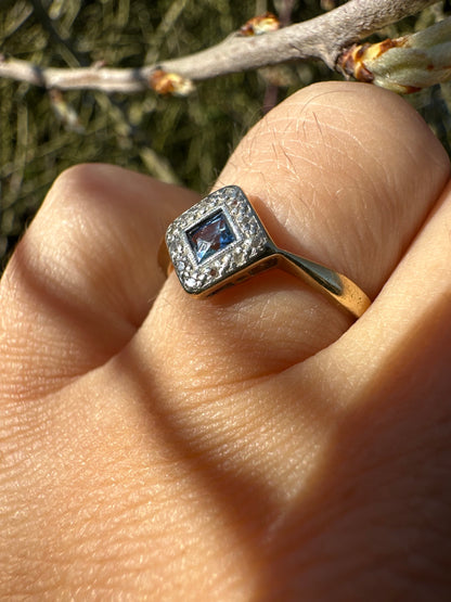 18ct Gold and platinum Sapphire and Diamond ring