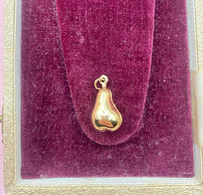 9ct Gold Pear charm