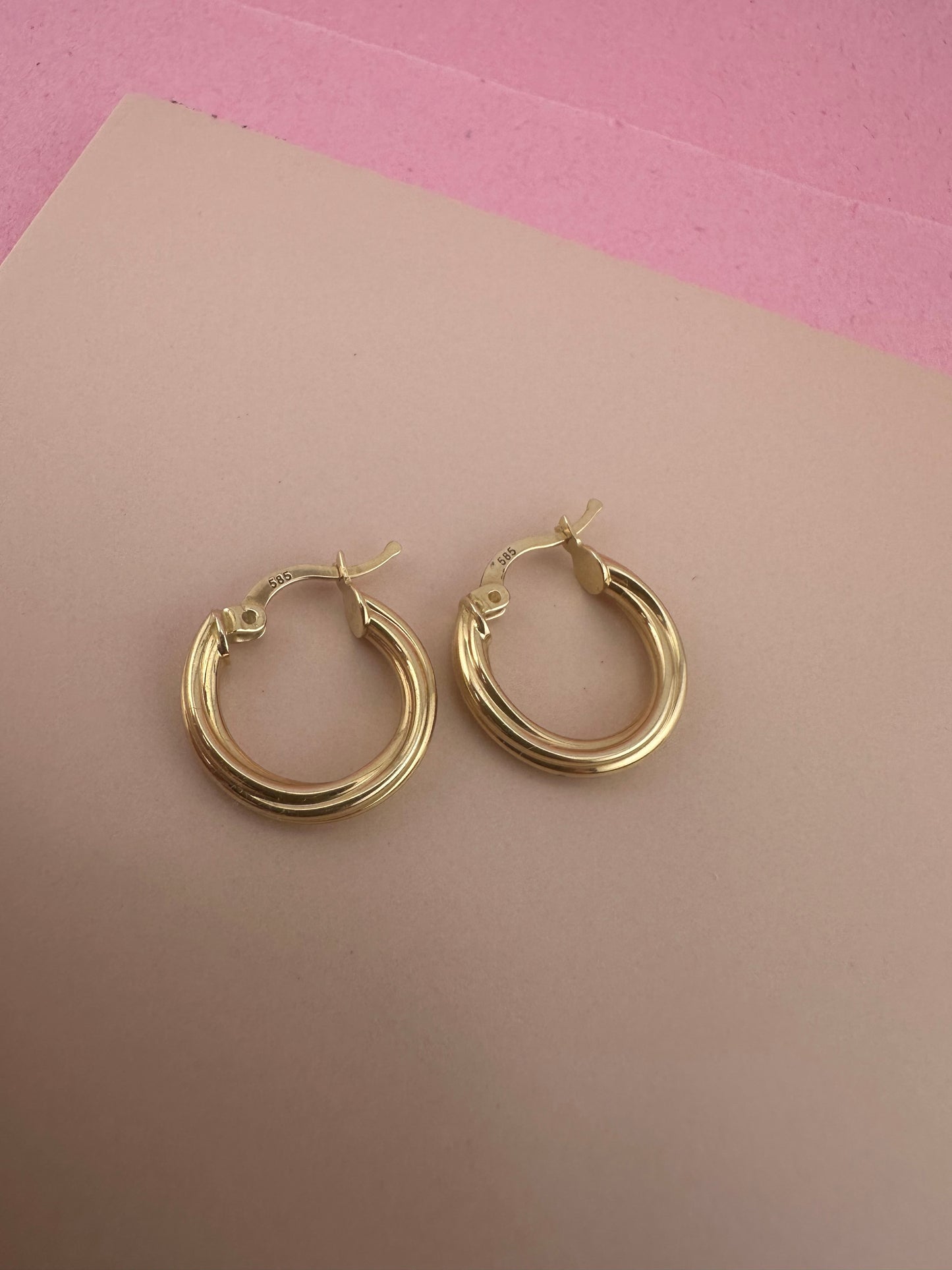 Vintage 14ct gold Round twist hoops
