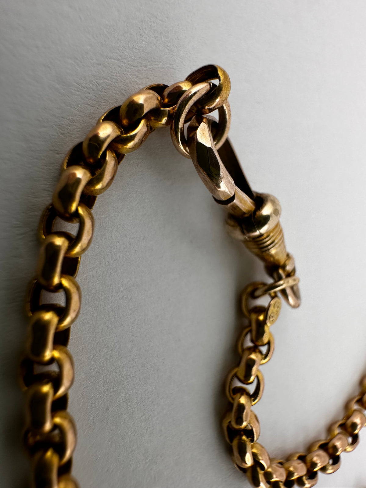 Antique 9ct Yellow gold Belcher Chain with faceted dog clip