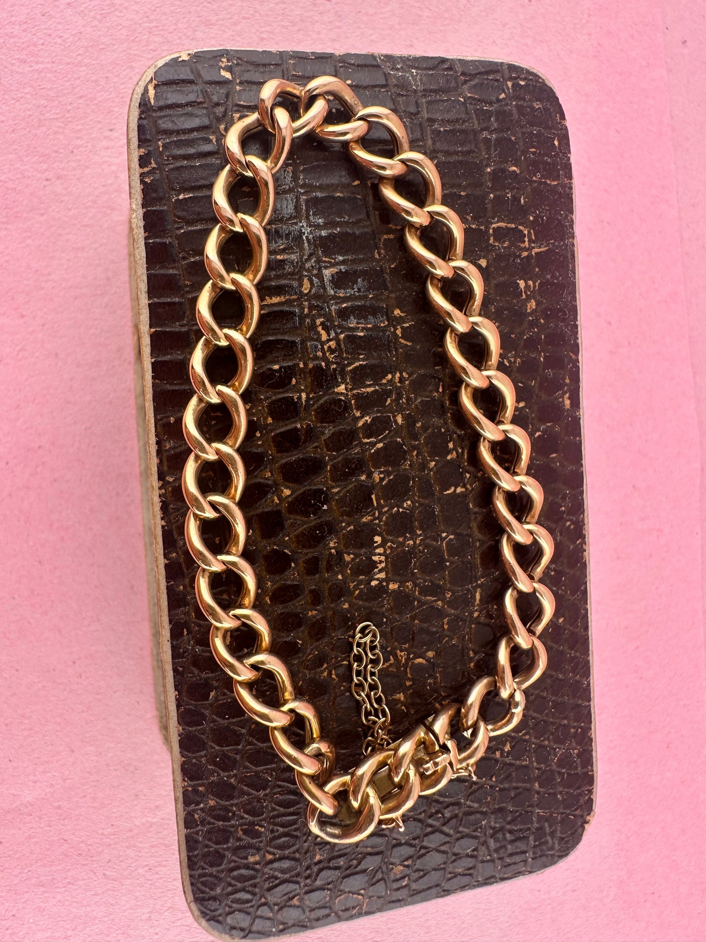 Antique 15ct Gold Curb Bracelet with concealed clasp
