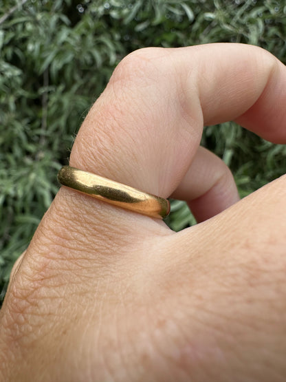 Vintage 22ct Gold Band