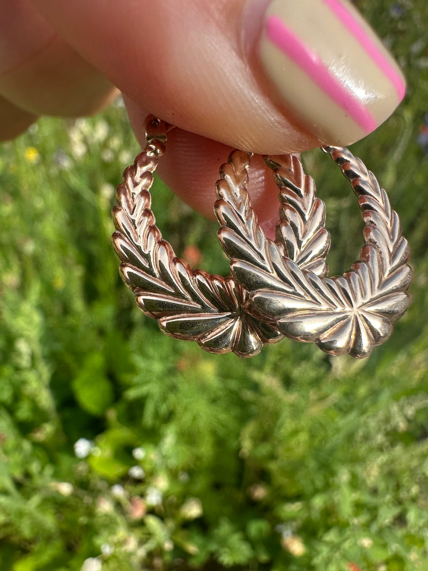 Vintage 9ct Gild Wreath Hoops