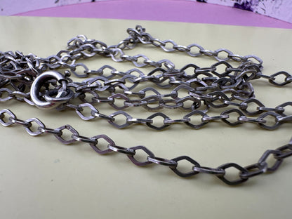 French 800 Silver Lozenge link Long Guard chain