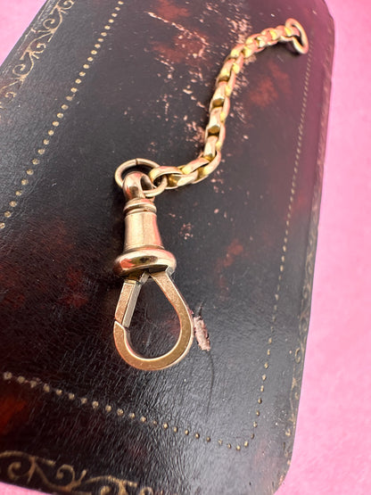 Antique 9ct peachy faceted Oval belcher extender with flat edged dog clip