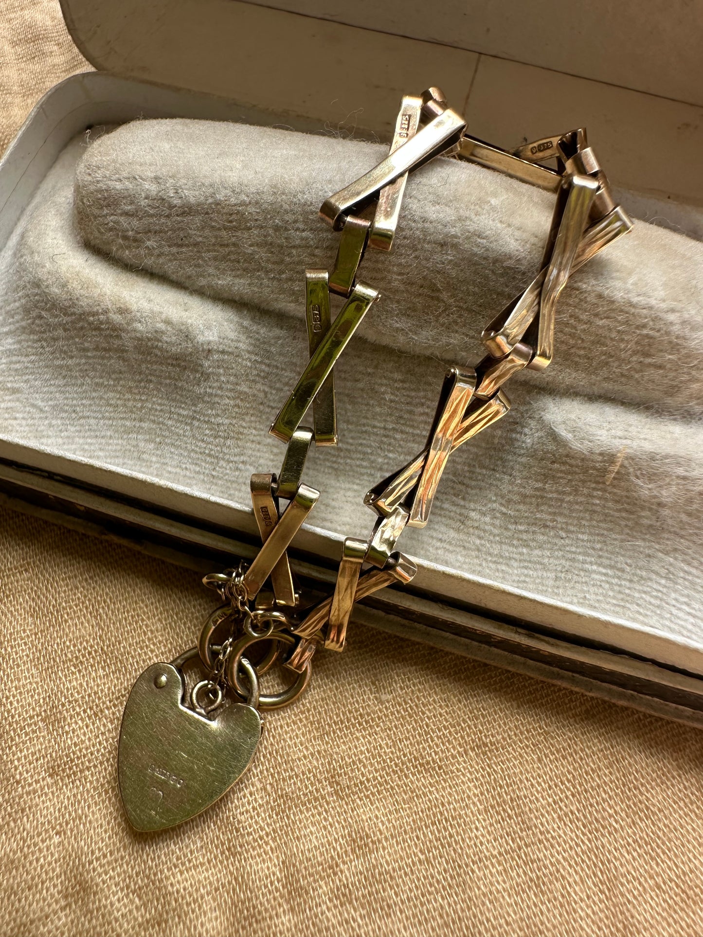 Vintage X ‘Kiss’ Gate Bracelet with patterned heart padlock