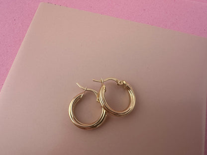 Vintage 14ct gold Round twist hoops