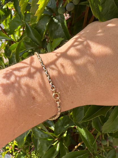 Antique 9ct gold Faceted oval belcher bracelet with bolt clasp