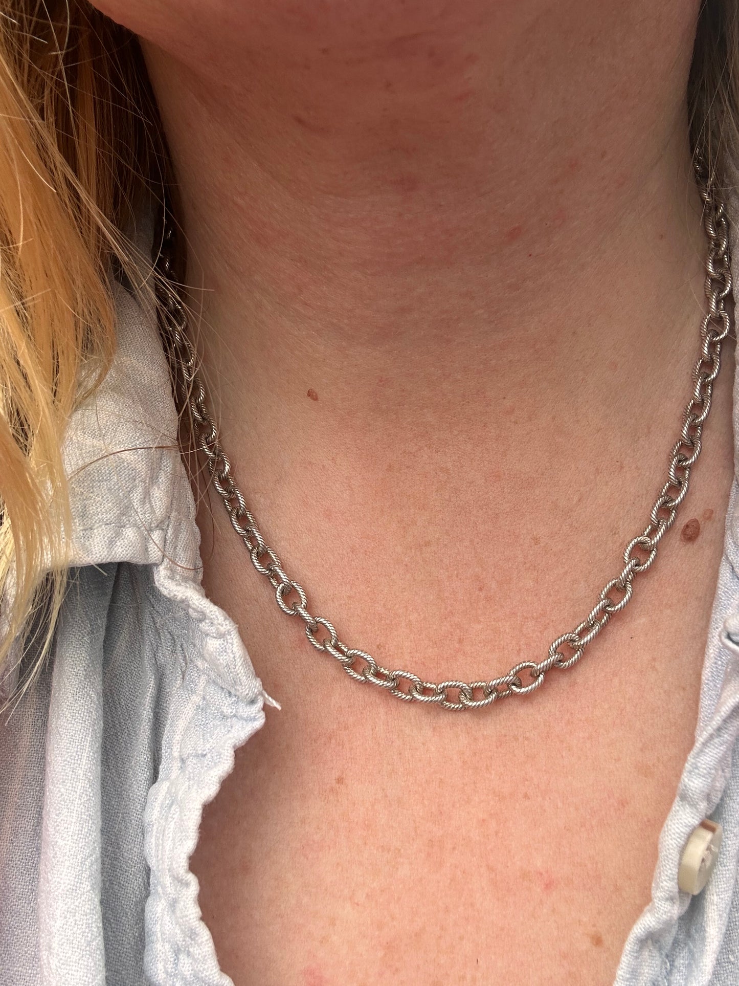 Sterling silver textured cable chain