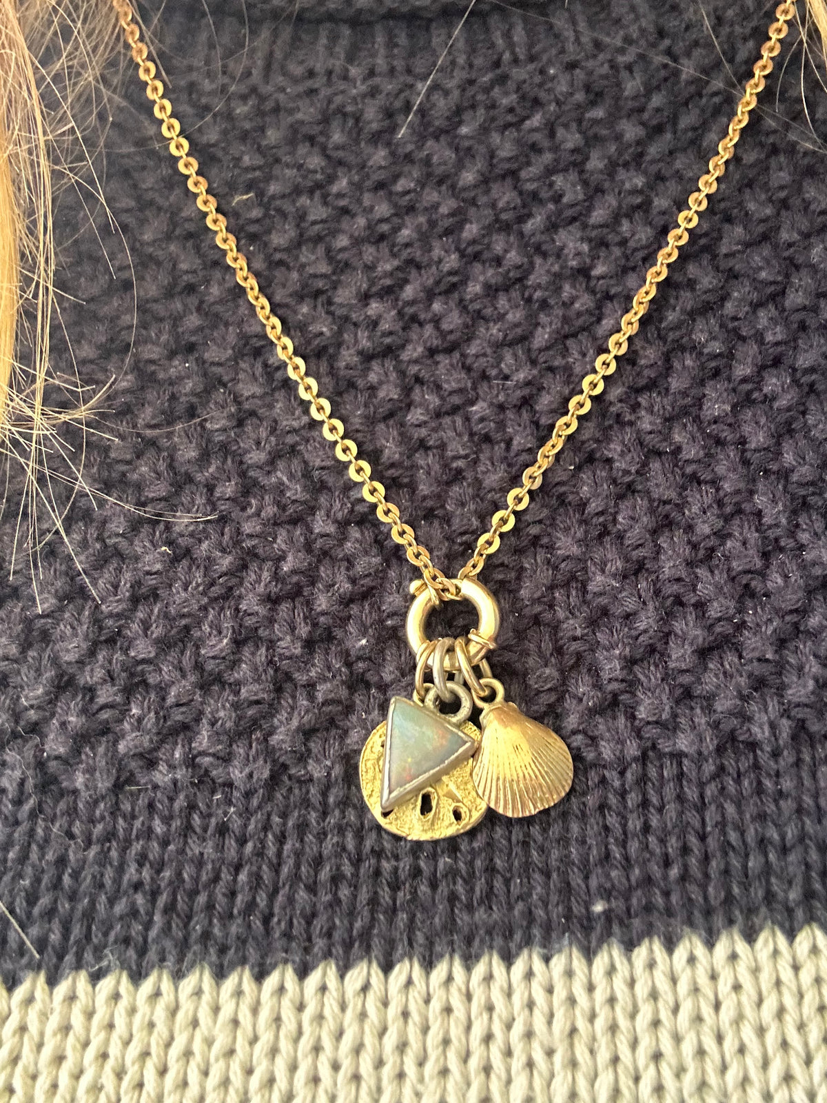 Vintage 9ct Gold bolt clasp