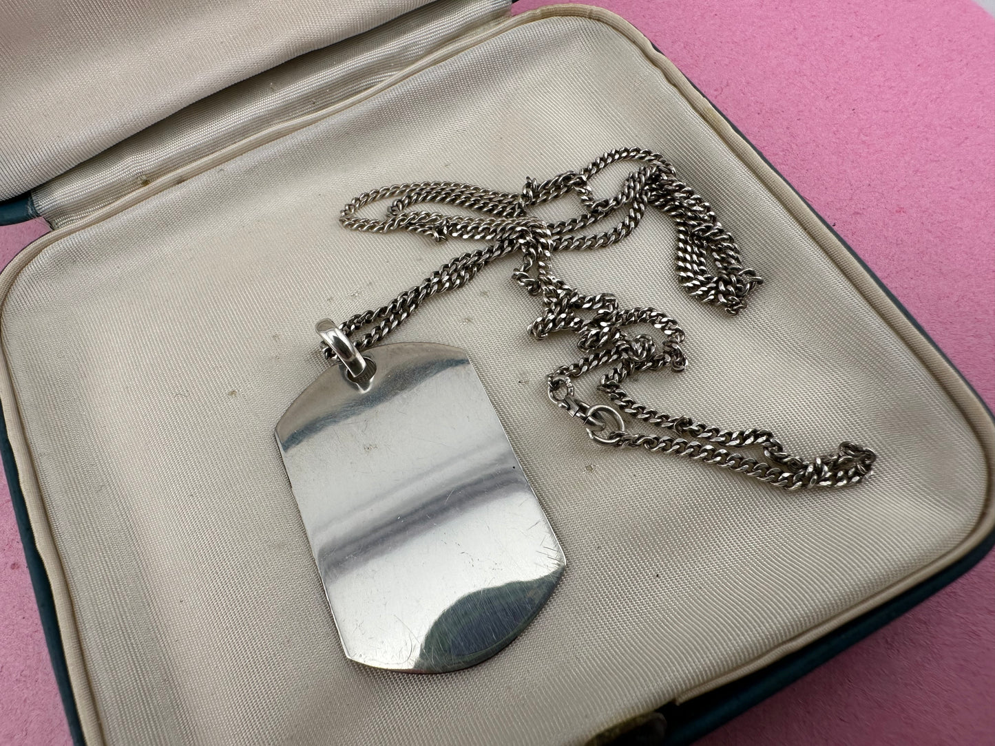 Silver Goldie Nameplate pendant on a curb chain