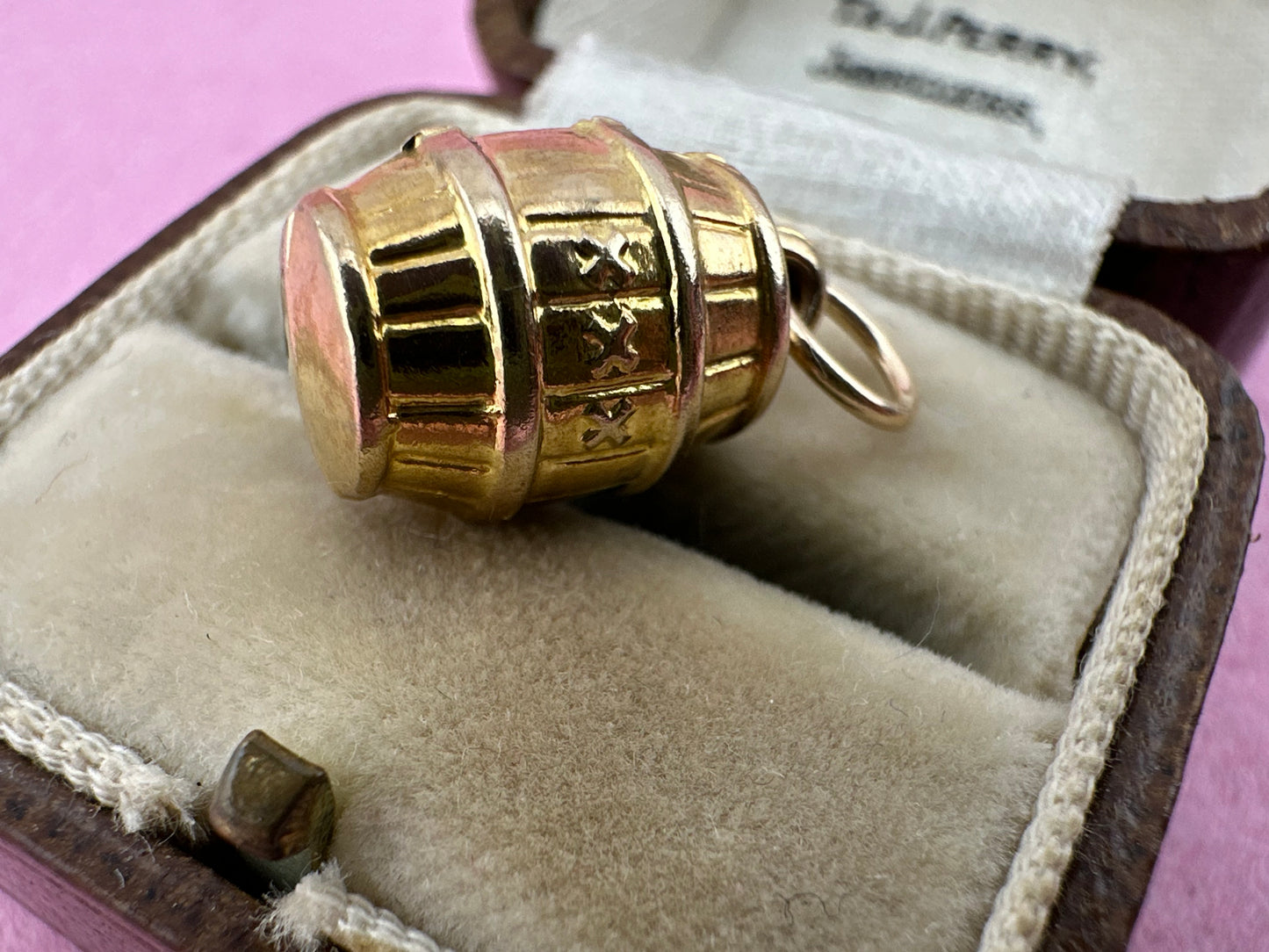 Vintage 9ct Moonshine Barrel charm