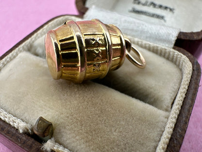 Vintage 9ct Moonshine Barrel charm