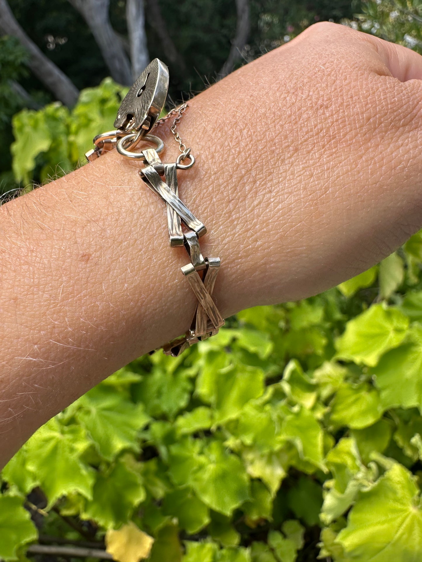 Vintage X ‘Kiss’ Gate Bracelet with patterned heart padlock