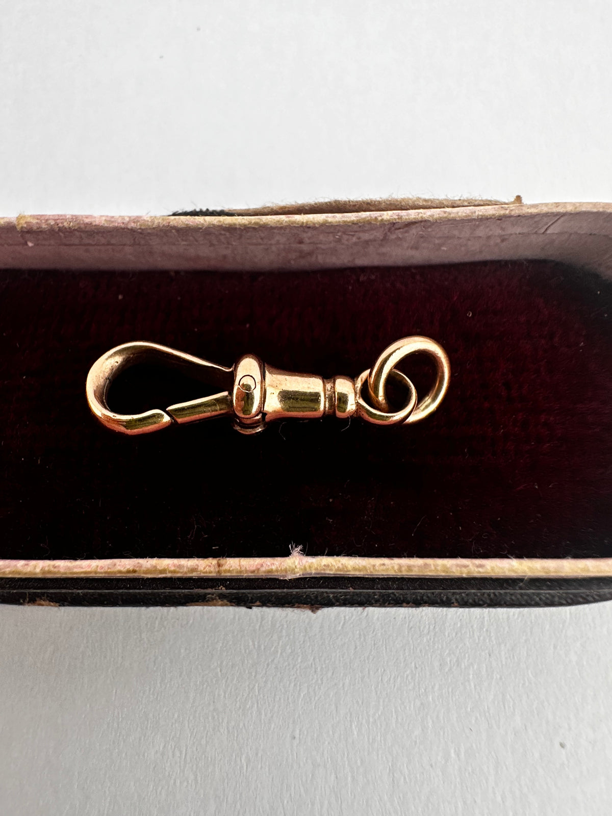 Vintage 9ct Rose Gold dog clip