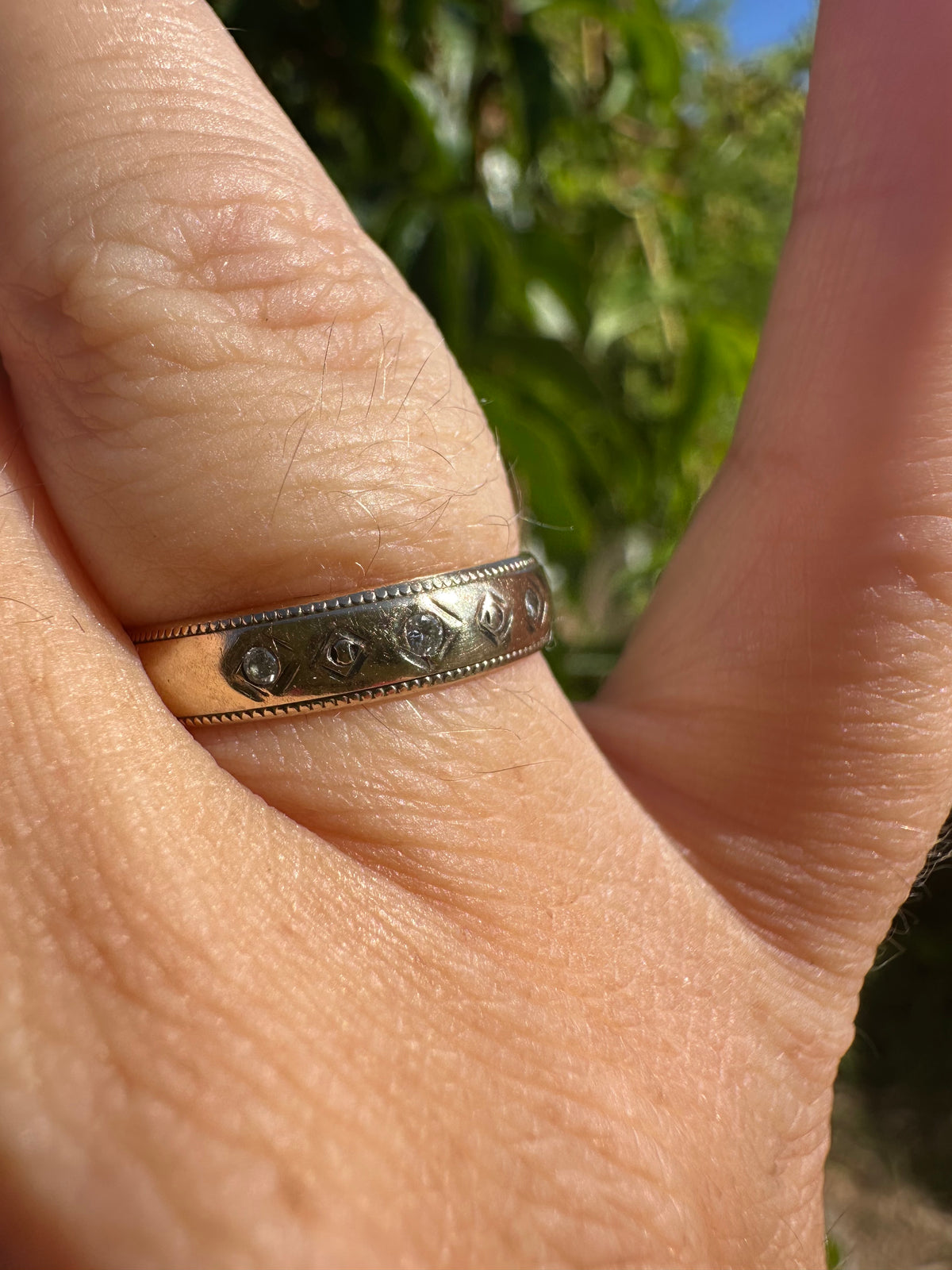 Vintage 9ct Flush set Diamond band