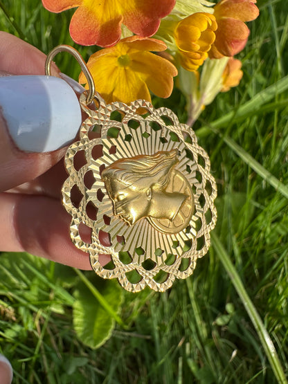 Vintage 18ct Gold Fortuna Pendant