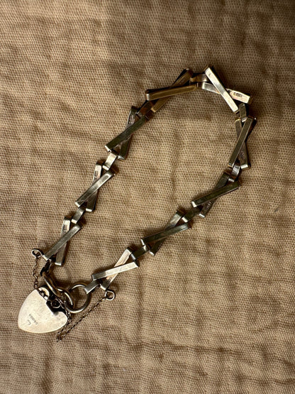 Vintage X ‘Kiss’ Gate Bracelet with patterned heart padlock