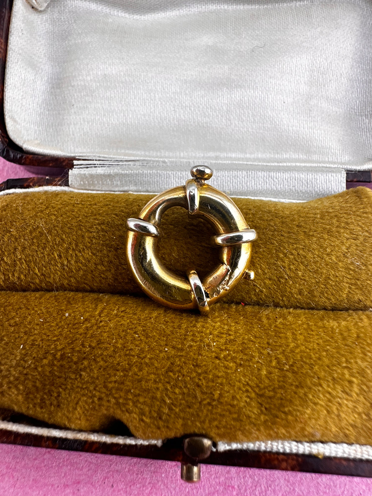 Vintage 14ct Yellow gold chunky bolt clasp with white gold accents