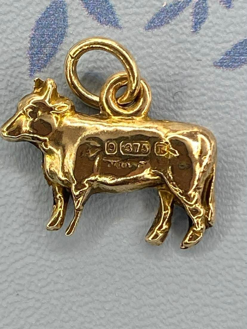 Antique 9ct gold Cow charm