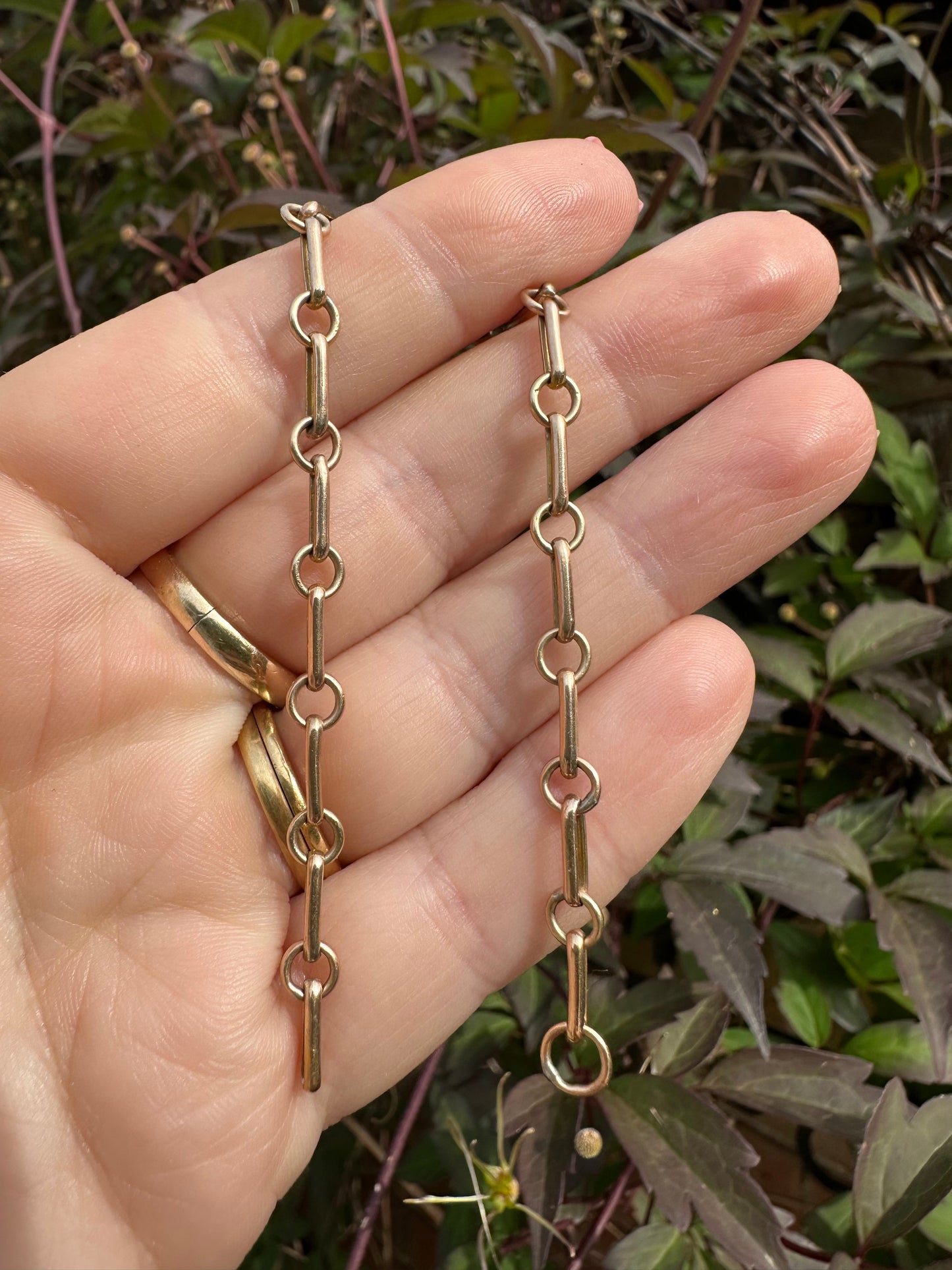 9ct trombone and circle link bracelet- no clasp