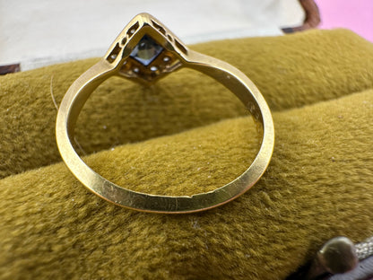 18ct Gold and platinum Sapphire and Diamond ring