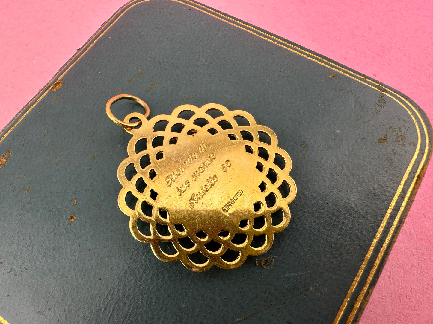 Vintage 18ct Gold Fortuna Pendant