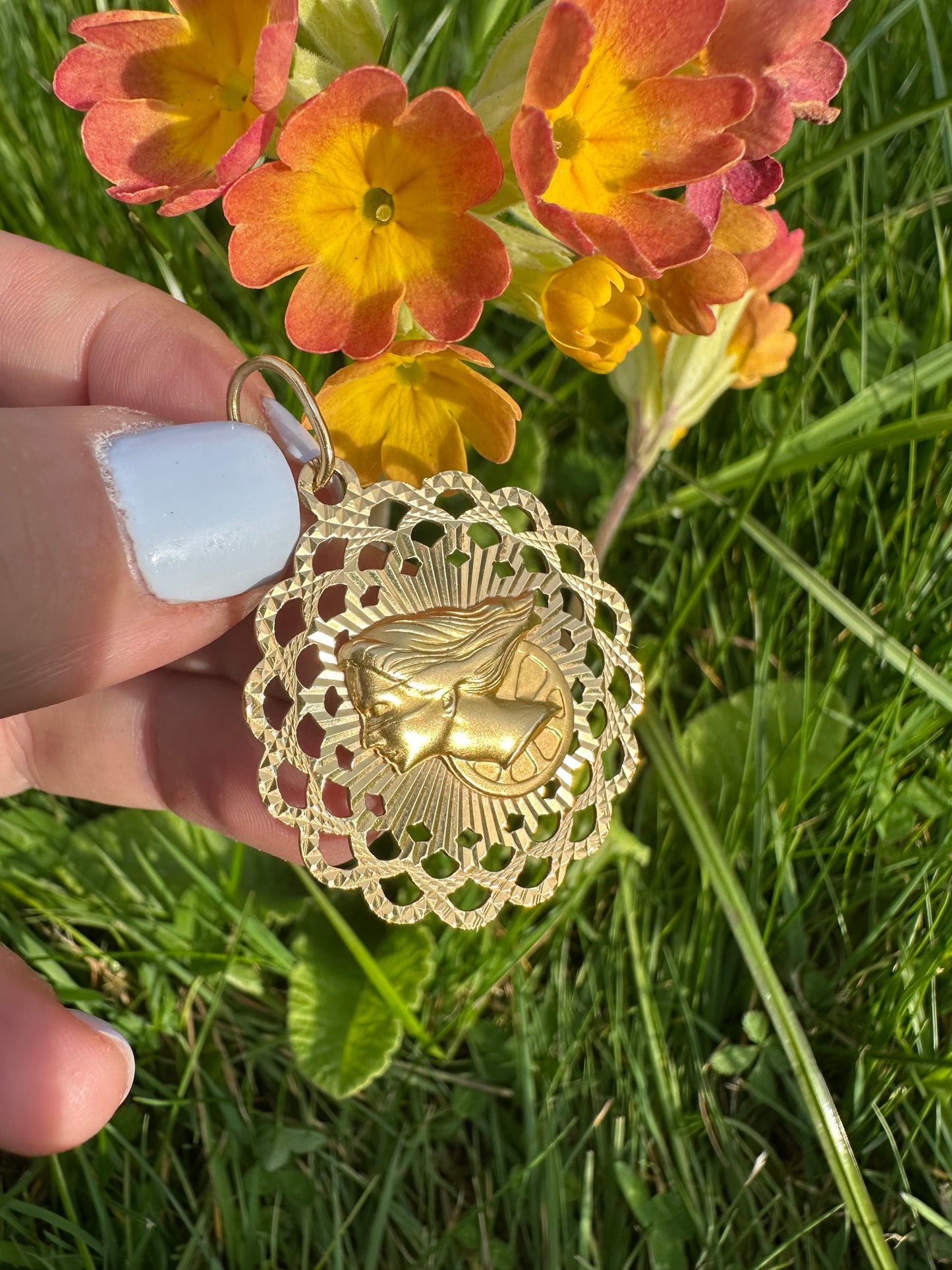 Vintage 18ct Gold Fortuna Pendant