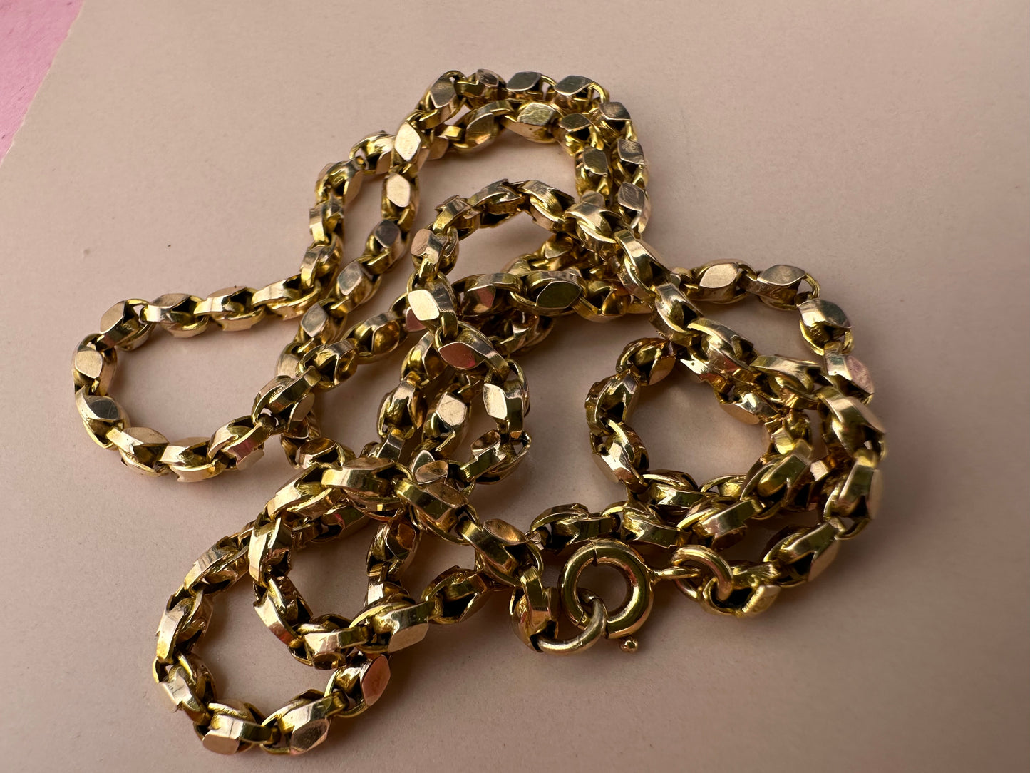 Antique 9ct Yellow gold Flat Faceted tulip chain with bolt clasp