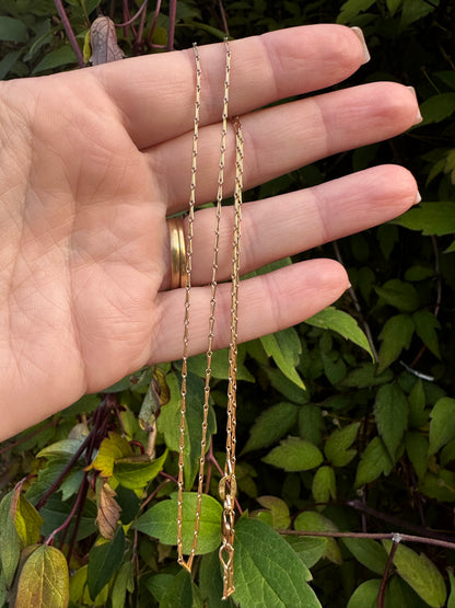 Vintage 9ct dainty Hayseed Chain