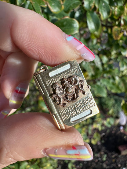 Vintage 9ct Gold British Passport charm with intact papers