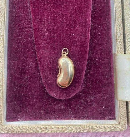 Vintage 9ct gold Lucky Bean charm