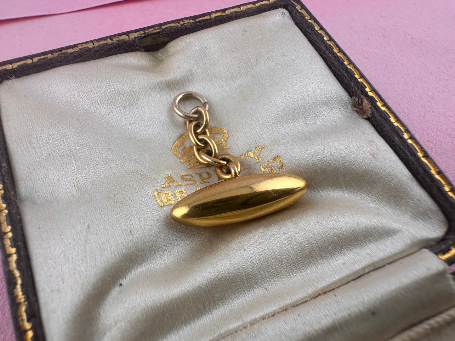 Antique 10ct gold Torpedo pendant