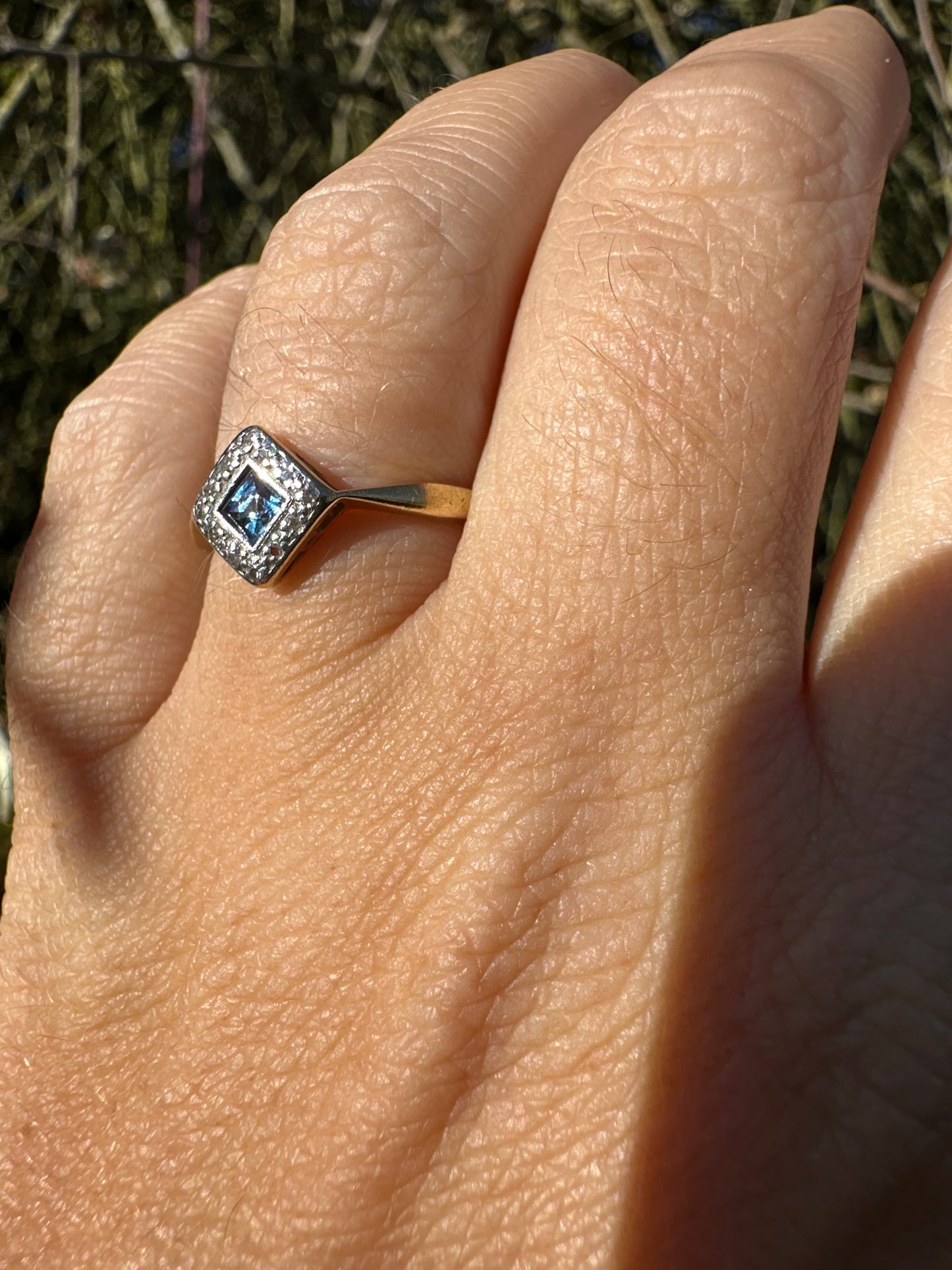 18ct Gold and platinum Sapphire and Diamond ring