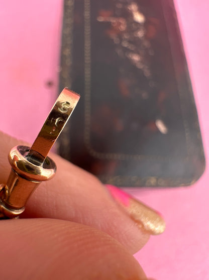Antique 9ct peachy faceted Oval belcher extender with flat edged dog clip