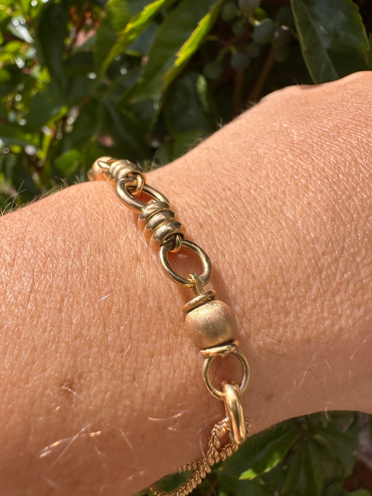 Vintage 9ct gold Bead and Rope bracelet