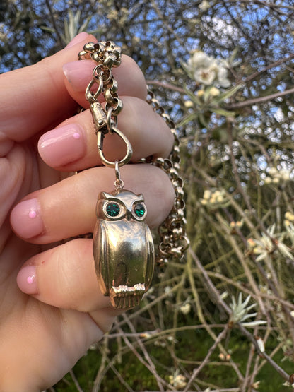 Vintage 9ct Gold Owl charm with green past eyes