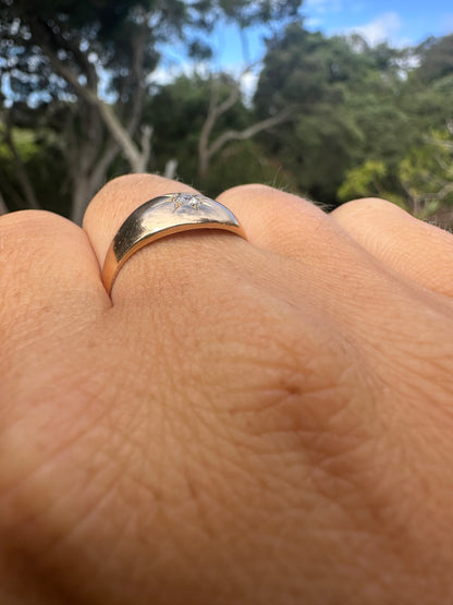 Antique 18ct Gold Star set Diamond Gypsy ring