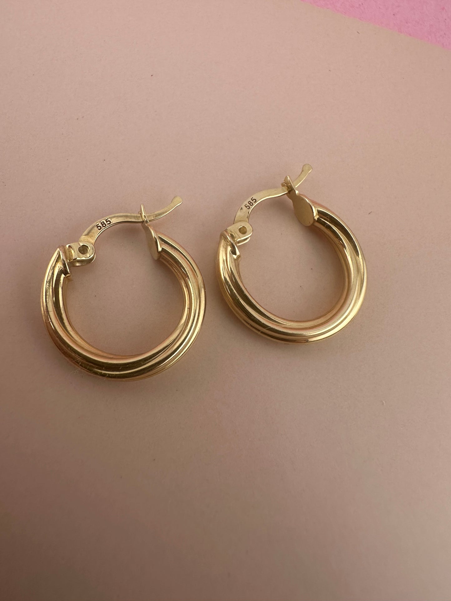 Vintage 14ct gold Round twist hoops
