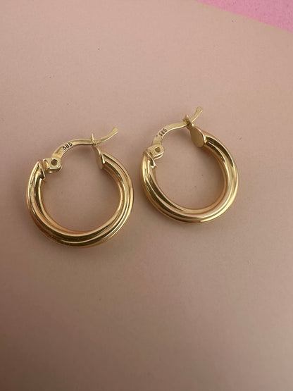 Vintage 14ct gold Round twist hoops