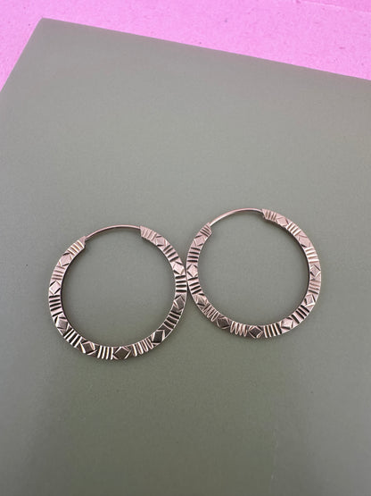 Vintage 9ct gold Round Hoops