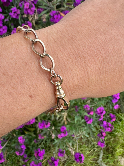 Vintage 9ct Gold Open curb bracelet with victorian flat edged dog clip