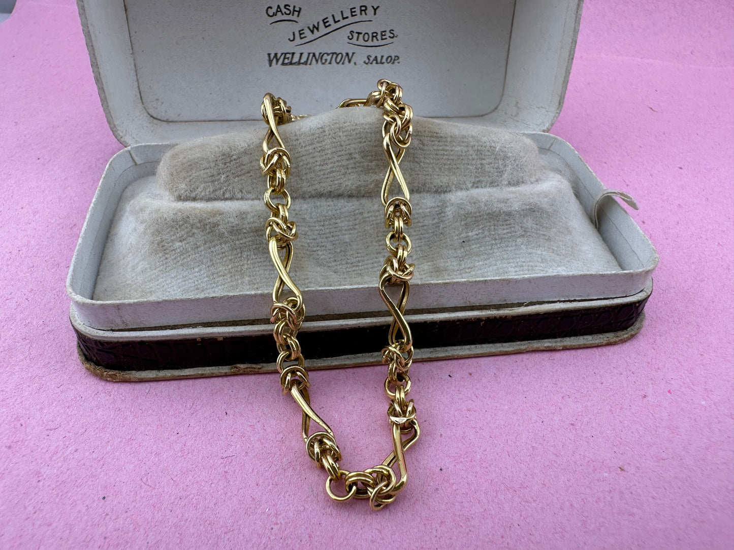 9ct Gold infinity & Byzantine link bracelet
