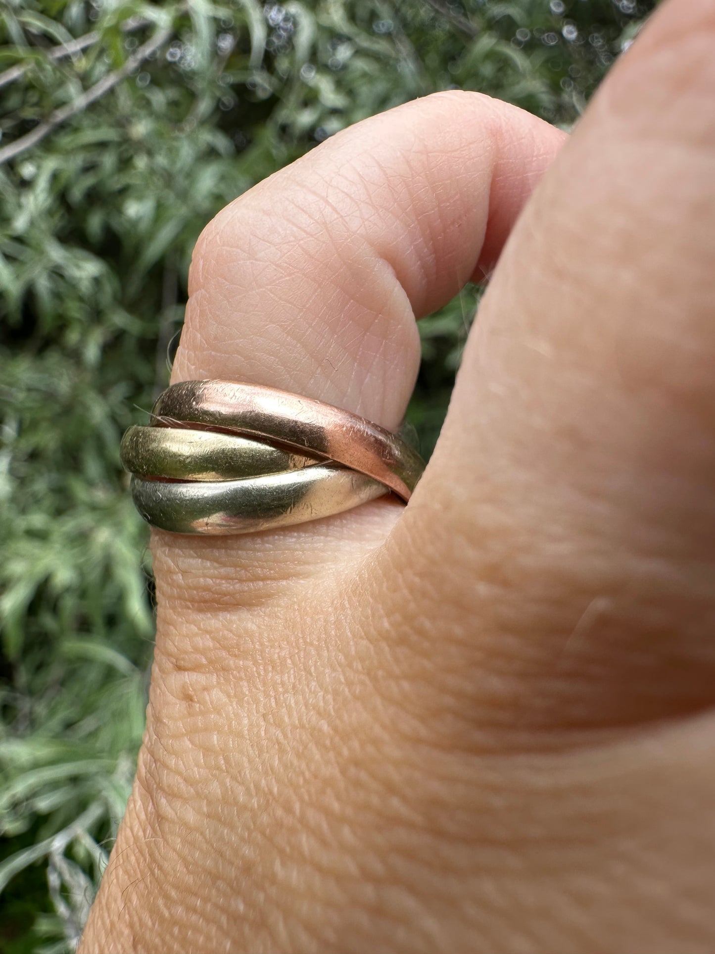 Vintage 9ct Gold Tri-colour Russian rolling band