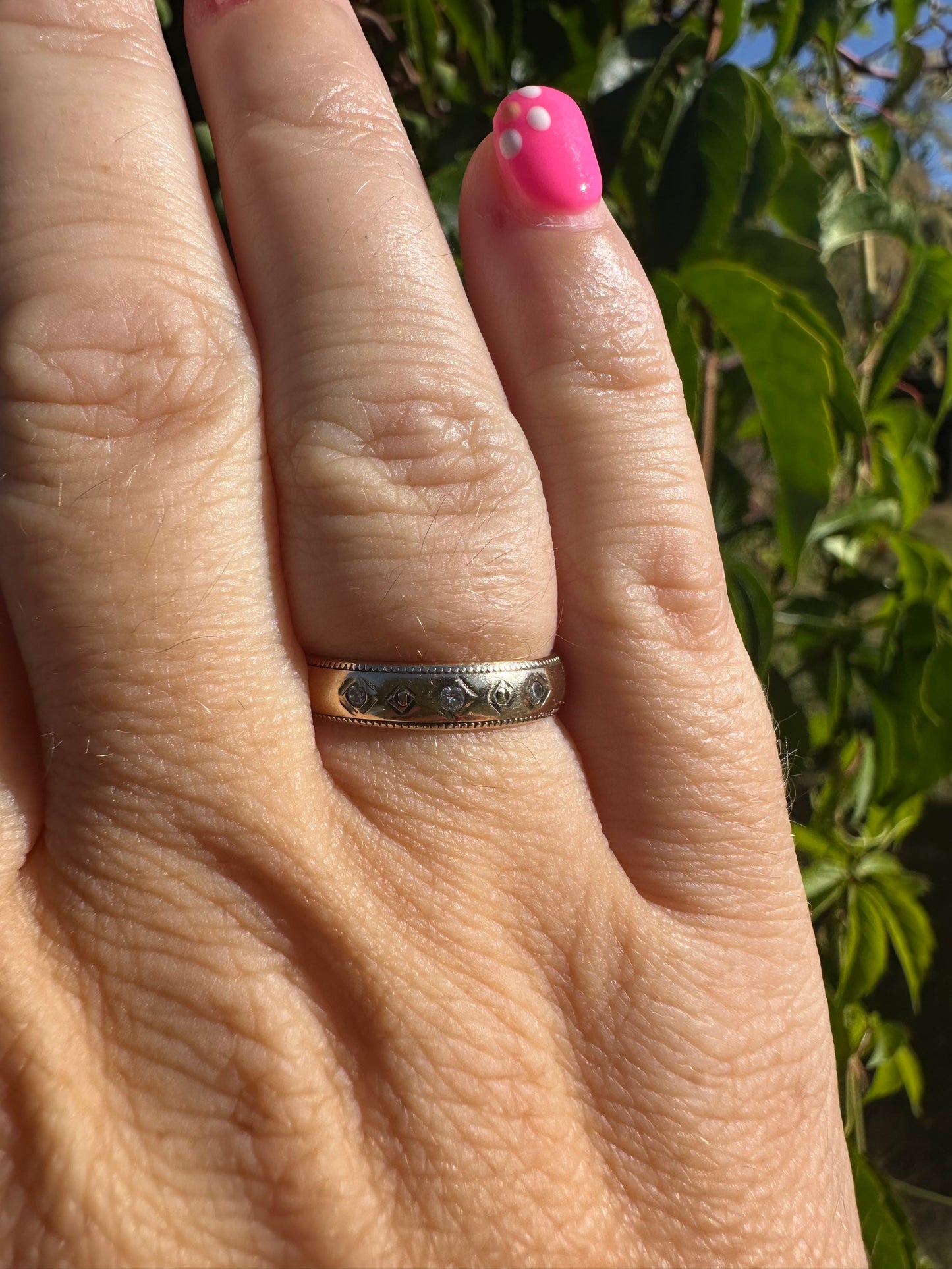 Vintage 9ct Flush set Diamond band