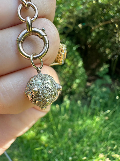 Antique 9ct Gold Orb pendant