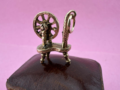 Vintage 9ct Spinning Wheel articulated charm