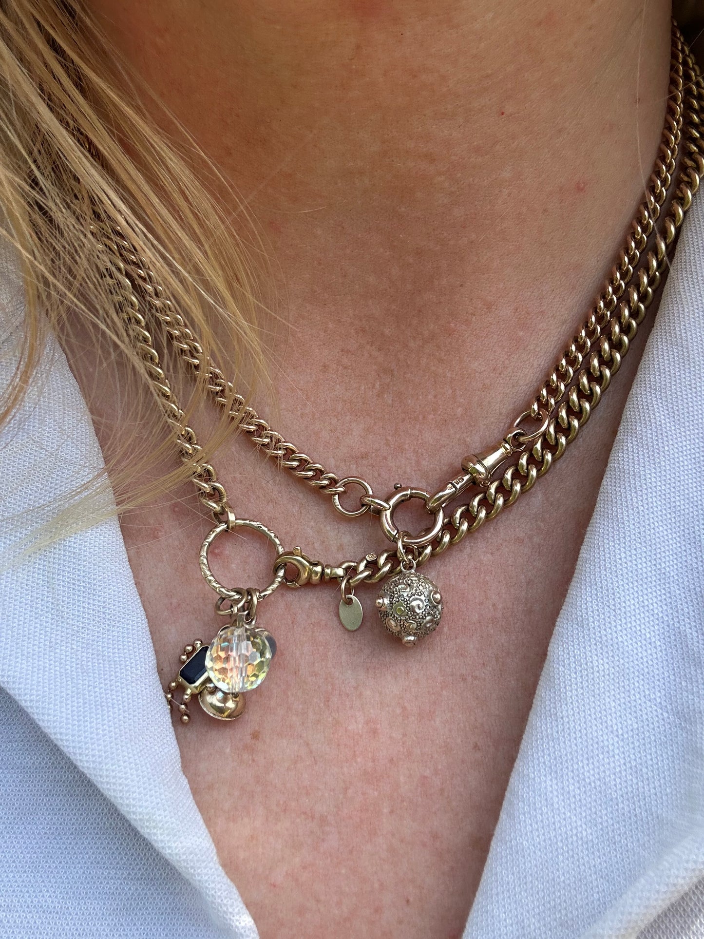 Antique 9ct Gold Orb pendant